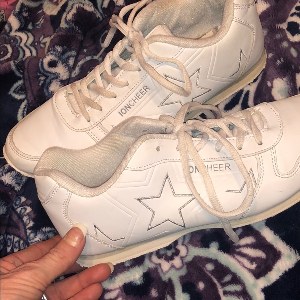 White Size 8 IONcheer shoes.